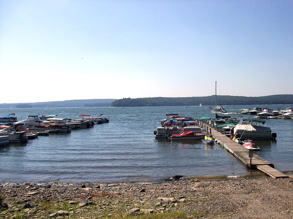 experience lake wallenpaupack boats