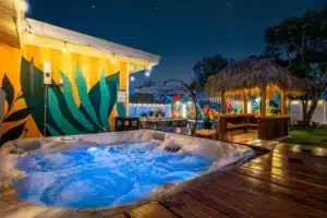 hot tub 6c5389